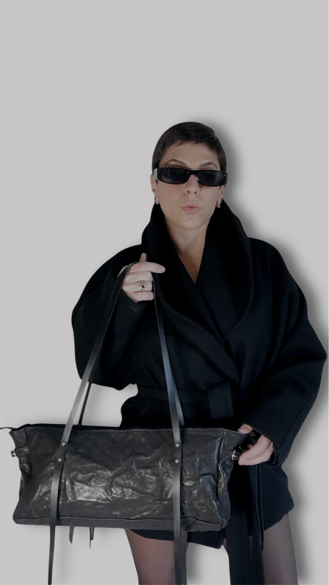 VEGA oyster duffle bag